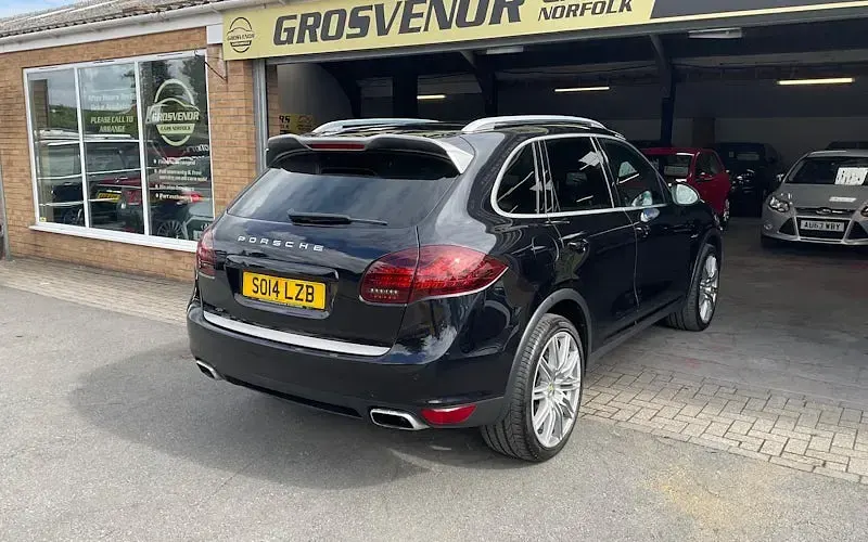 Used Porsche Cayenne Platinum Edition 245 HP (180 kW) 2014 Black SUV