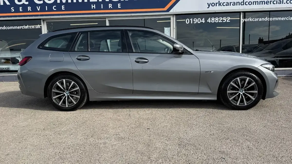 Used BMW 330e Sport Line 292 HP (214 kW) 2023 Grey Estate