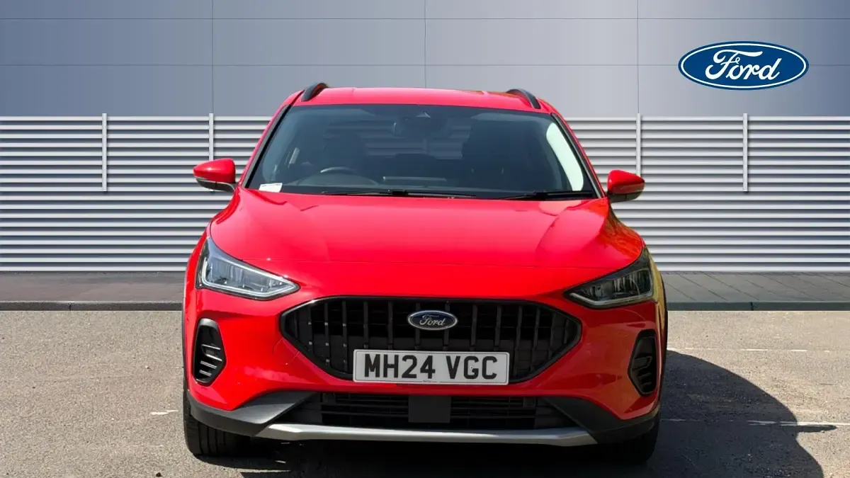Used Ford Focus Active X 155 HP (114 kW) 2024 Red Hatchback