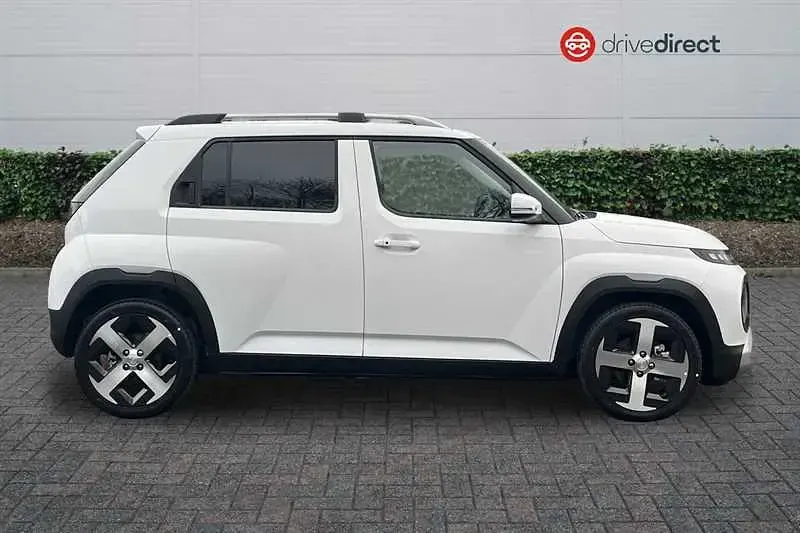 Used Hyundai Inster 85 kW (116 HP) 2025 White Hatchback