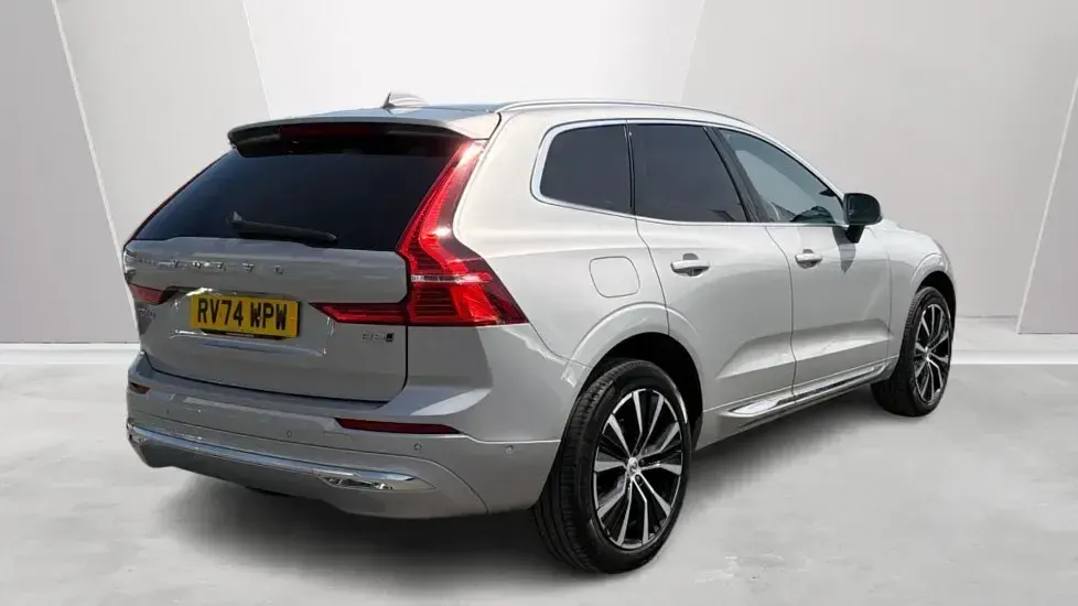 Used Volvo XC60 Ultra 247 HP (181 kW) 2024 Silver SUV