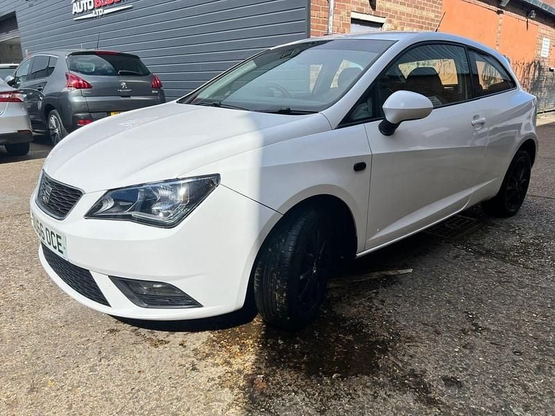 Używany Seat Ibiza SE Technology 90 KM (66 kW) 2016 Biały Hatchback