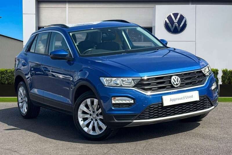 Blue Used 2019 VW T-Roc SE SUV | £14,290 (Fair price) - Image 1/4