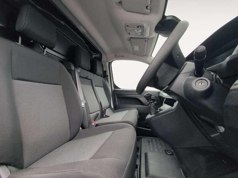 Used Citroën Dispatch 120 HP (88 kW) 2024 White MPV