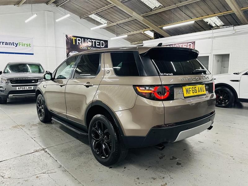 Used Land Rover Discovery Sport HSE 180 HP (132 kW) 2016 Brown SUV