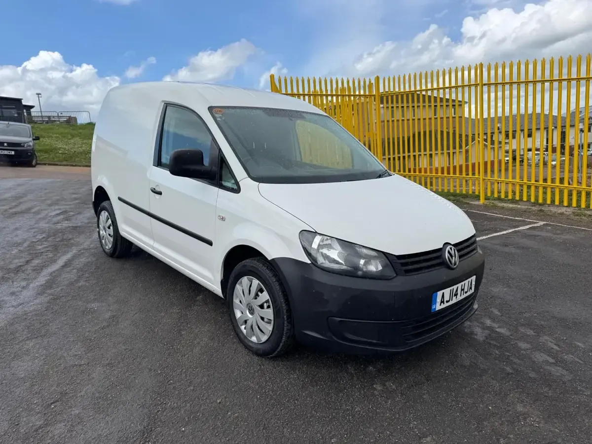 Used VW Caddy Startline 102 HP (75 kW) 2014 White MPV
