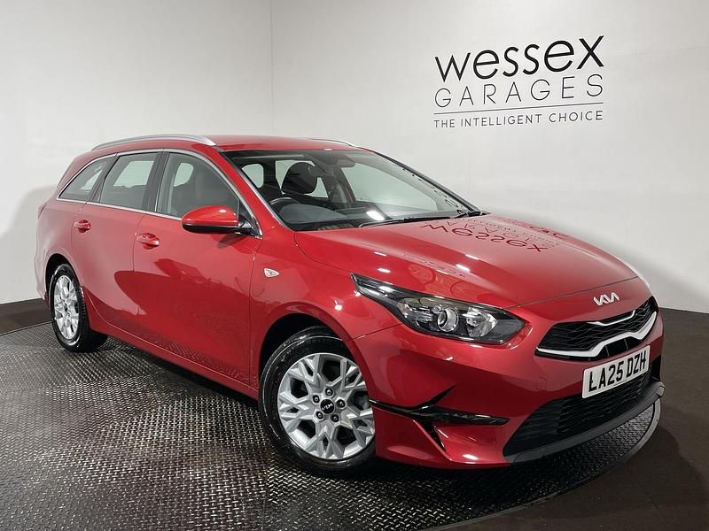 Used Kia Ceed 138 HP (101 kW) 2025 Hatchback