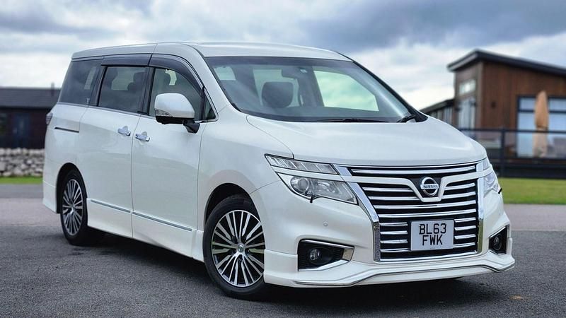 White Used 2022 Nissan Elgrand MPV | £12,995 - Image 1/4