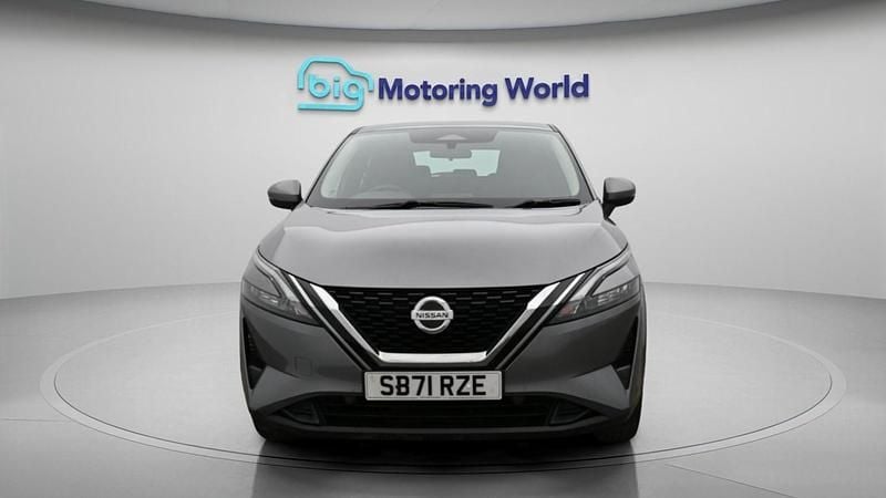 Used Nissan Qashqai Acenta Premium 140 HP (102 kW) 2022 Grey SUV
