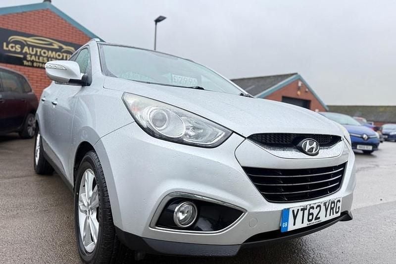 Used Hyundai ix35 Premium 115 HP (84 kW) 2012 Silver SUV