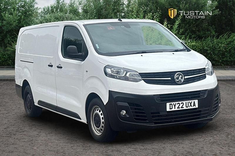 White Used 2022 Vauxhall Vivaro S Van | £12,999 (Fair price) - Image 1/4