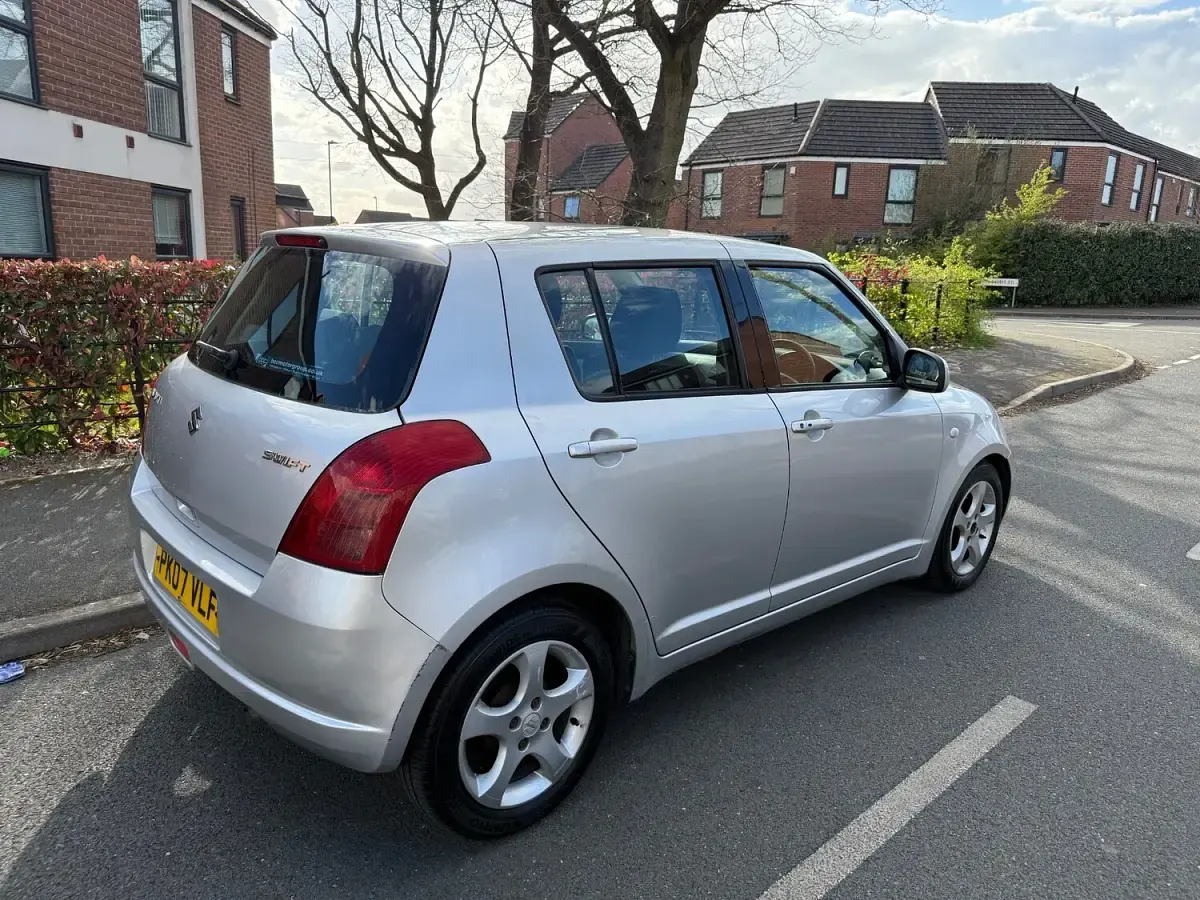 Used Suzuki Swift GLX 102 HP (75 kW) 2007 Silver Hatchback