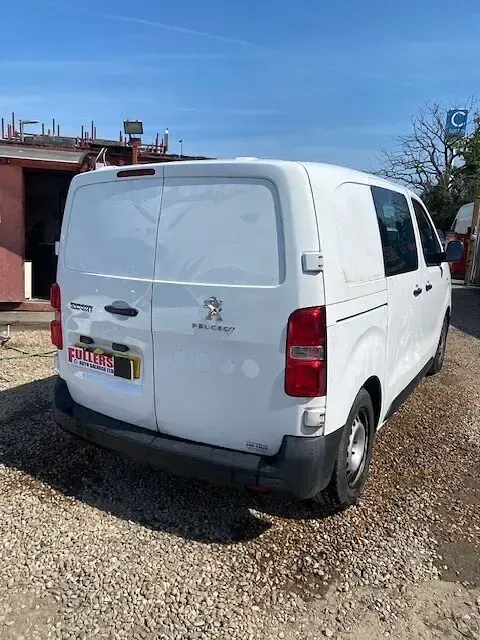 Used Peugeot Expert 100 HP (73 kW) 2020 White Van