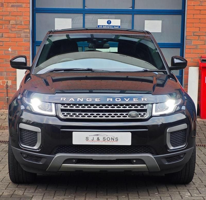 Used Land Rover Range Rover evoque SE 150 HP (110 kW) 2017 Black Estate