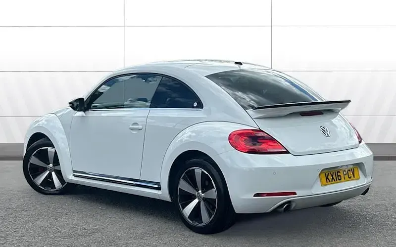 Used VW Beetle Sportline 220 HP (161 kW) 2016 White Hatchback