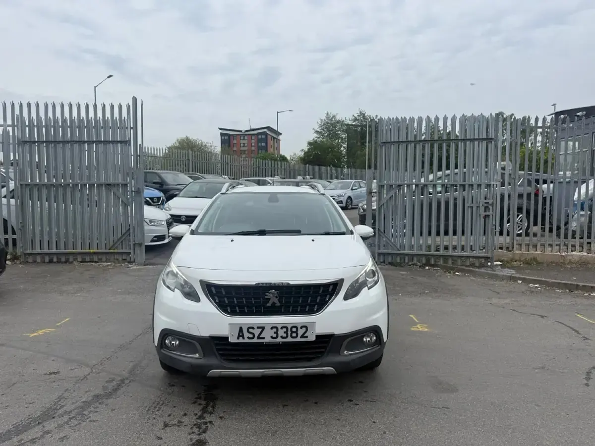 Second-hand Peugeot 2008 Allure 2017 Alb SUV