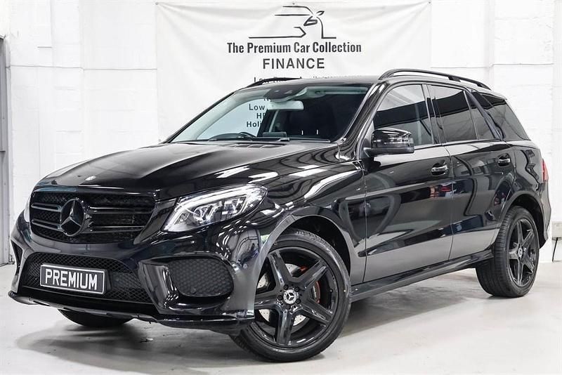 Obsidian black Used 2017 Mercedes 250 AMG line Estate | £16,980 - Image 1/4