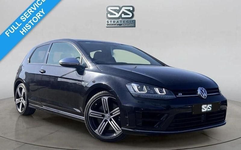 Begagnad VW Golf VII R 310 HK (228 kW) 2016 Svart Halvkombi