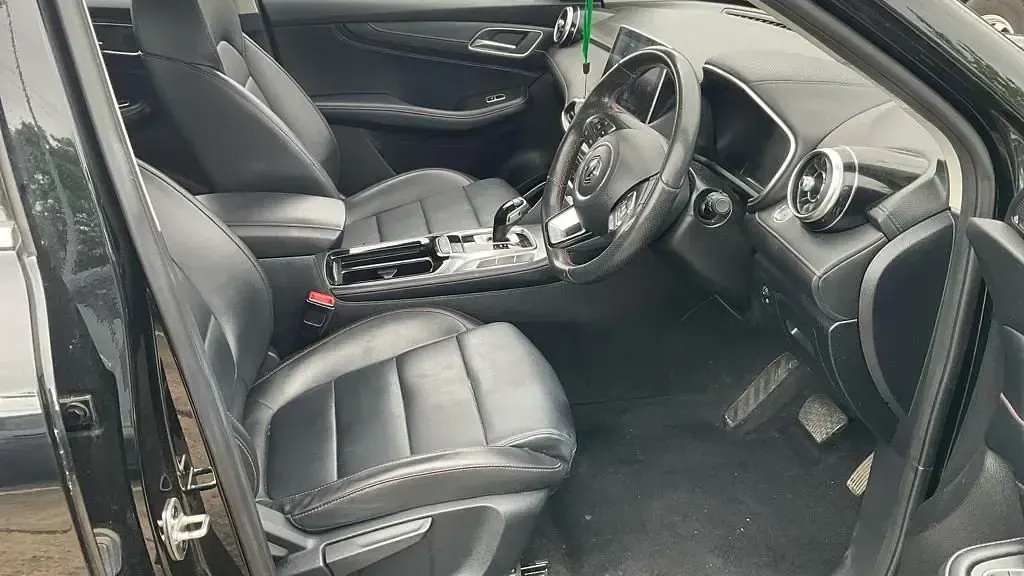 Used MG HS SE 162 HP (119 kW) 2023 Black SUV