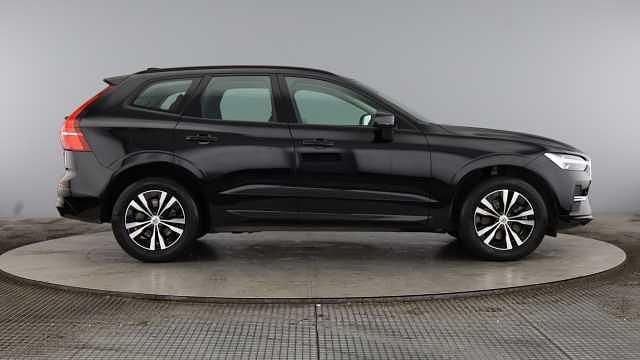 Used Volvo XC60 Core 247 HP (181 kW) 2023 SUV