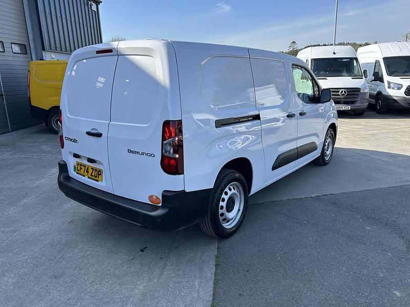 Usado Citroën Berlingo 100 HP (73 kW) 2025 Branco Monovolume