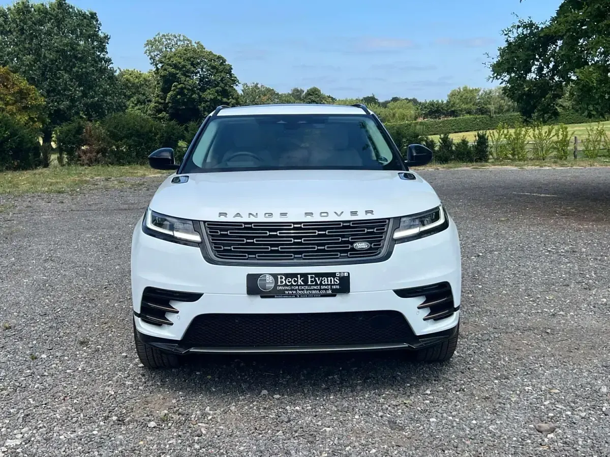 Used Land Rover Range Rover Velar SE Dynamic 204 HP (150 kW) 2024 White SUV