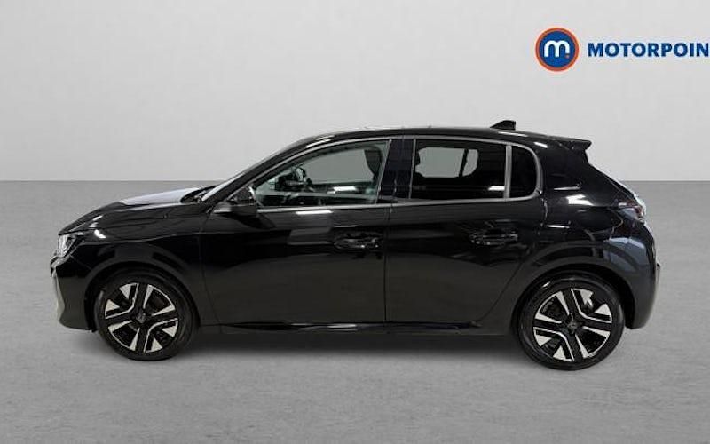 Used Peugeot 208 Allure 101 HP (74 kW) 2025 Hatchback