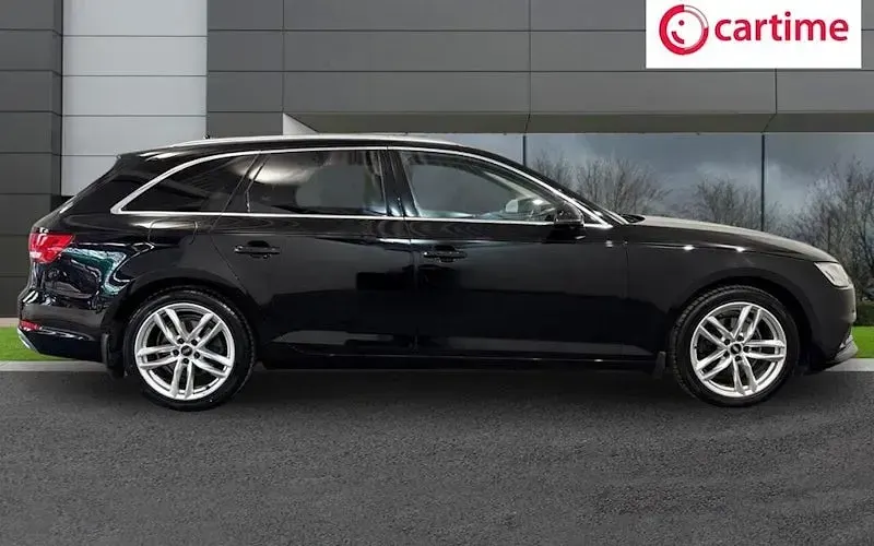 Used Audi A4 Sport 150 HP (110 kW) 2019 Black Estate