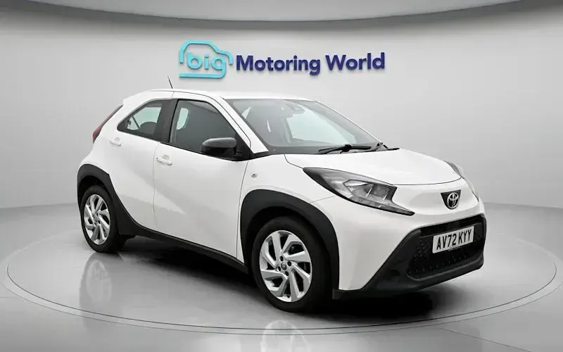 Used Toyota Aygo X PURE 72 HP (52 kW) 2025 SUV