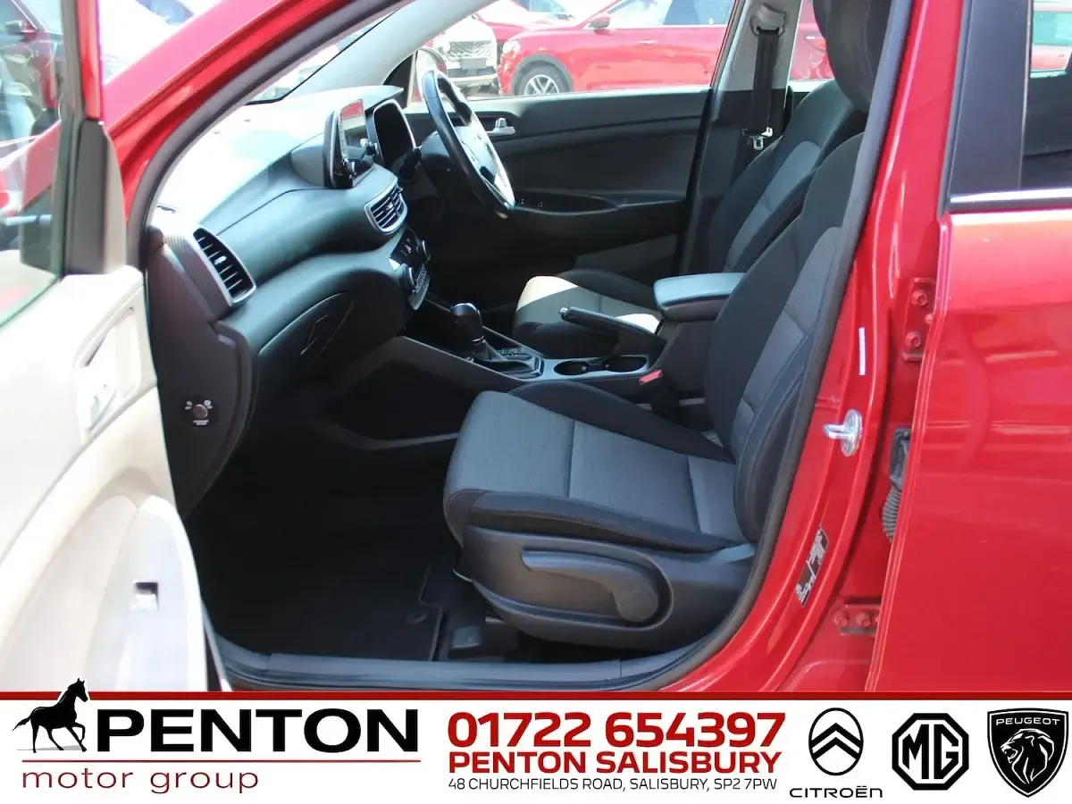 Used Hyundai Tucson SE 177 HP (130 kW) 2020 Red SUV