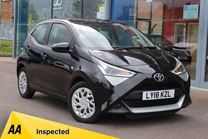 Black Used 2018 Toyota Aygo X-play Hatchback | £7,275 (Fair price) - Image 1/4