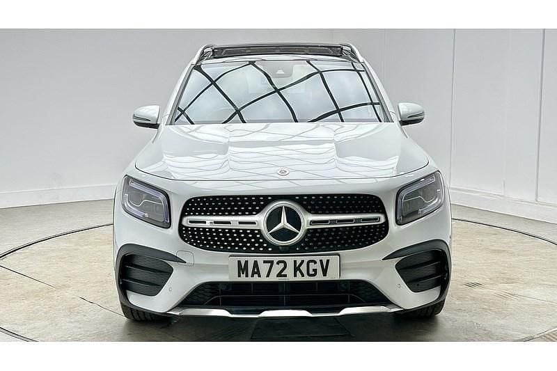 Used Mercedes GLB220 AMG line 190 HP (139 kW) 2022 Digital white SUV