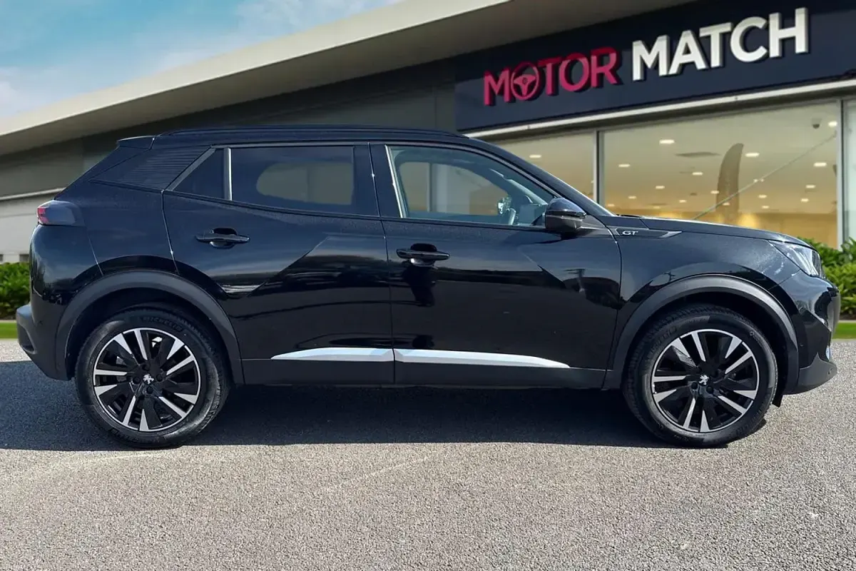Second-hand Peugeot 2008 Premium 2022 Negru SUV