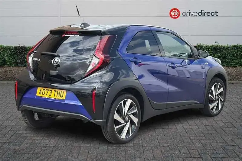 Used Toyota Aygo X 72 HP (52 kW) 2023 Blue SUV