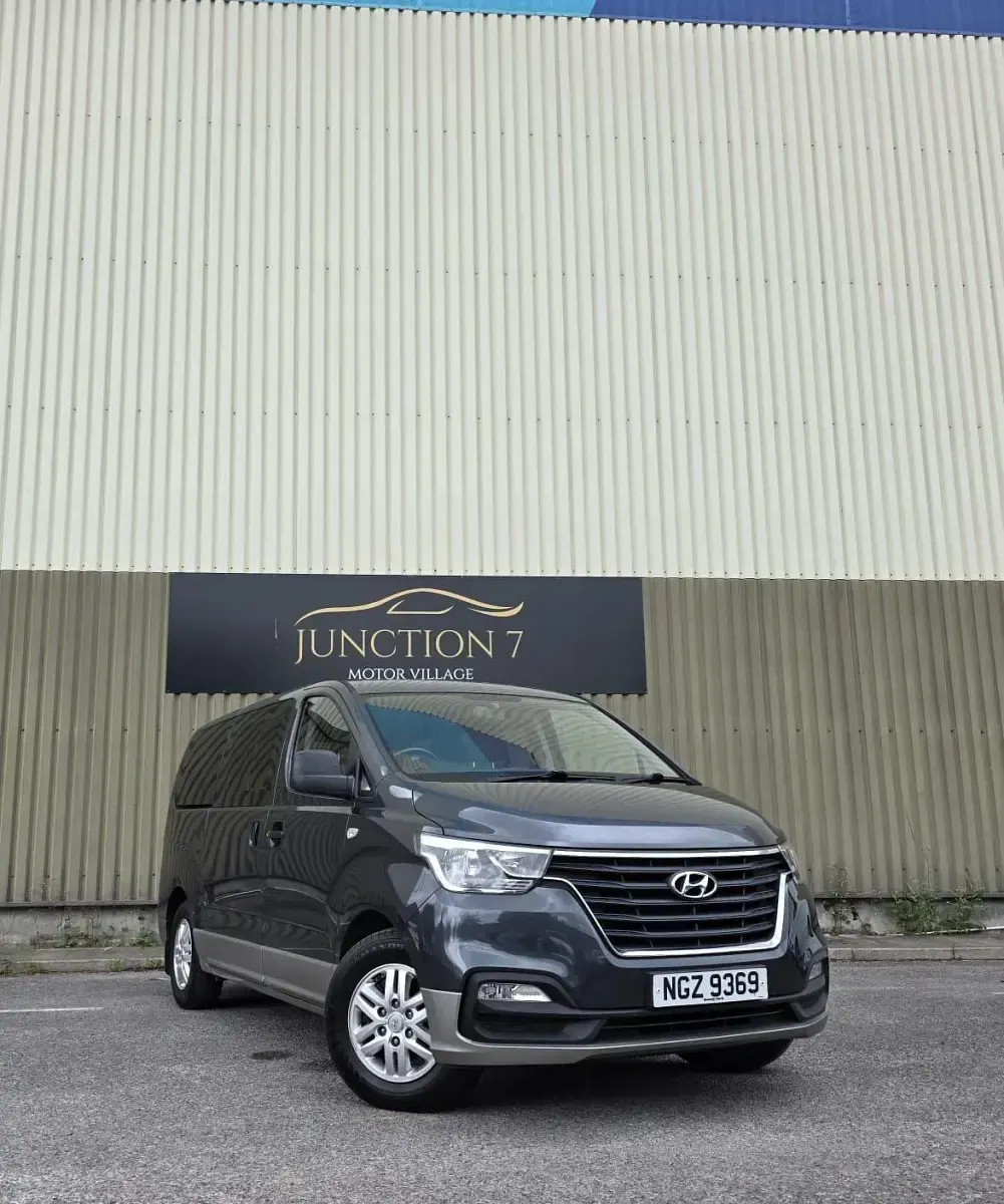 Used Hyundai I800 SE 136 HP (100 kW) 2019 Grey MPV