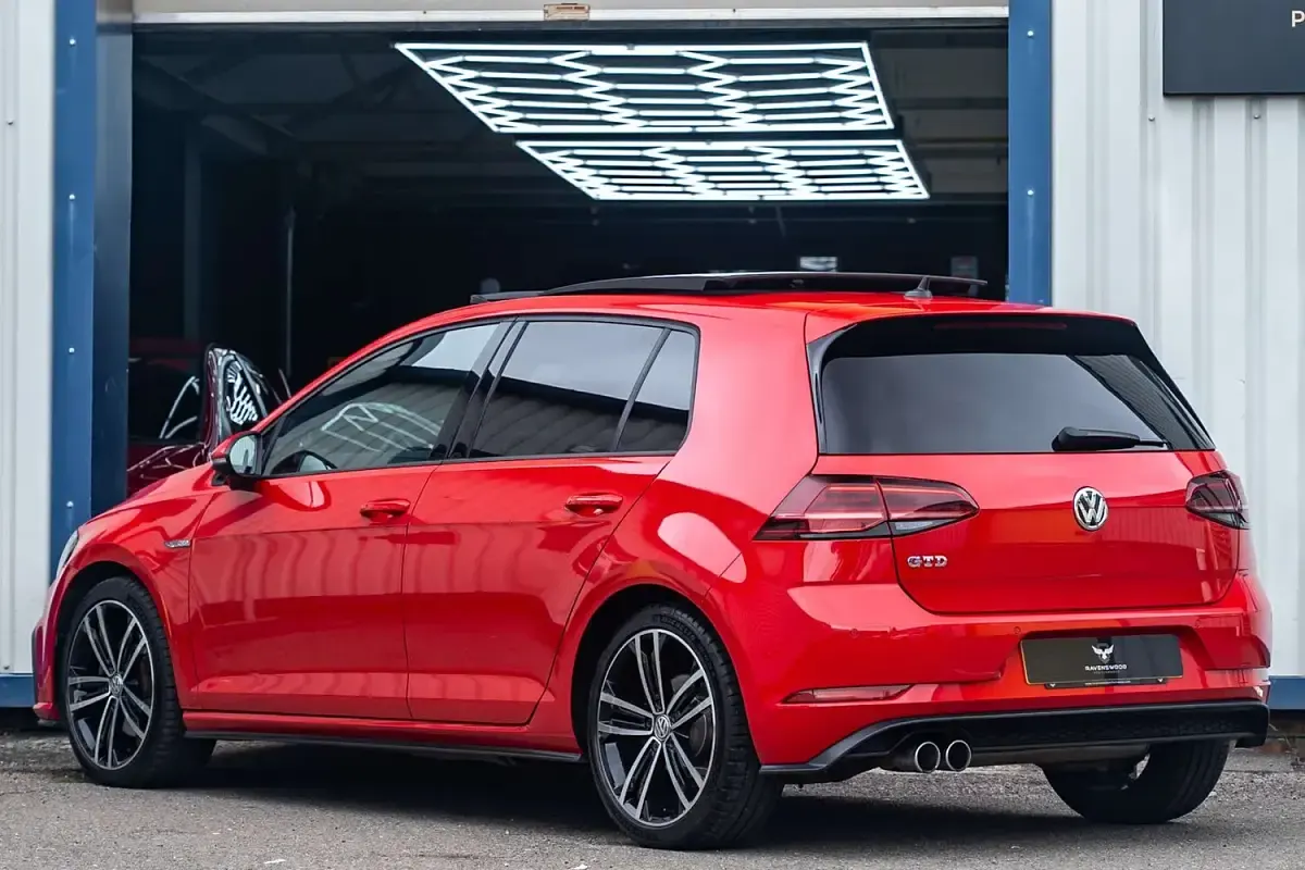 Used VW Golf VII GTD 184 HP (135 kW) 2019 Red Hatchback