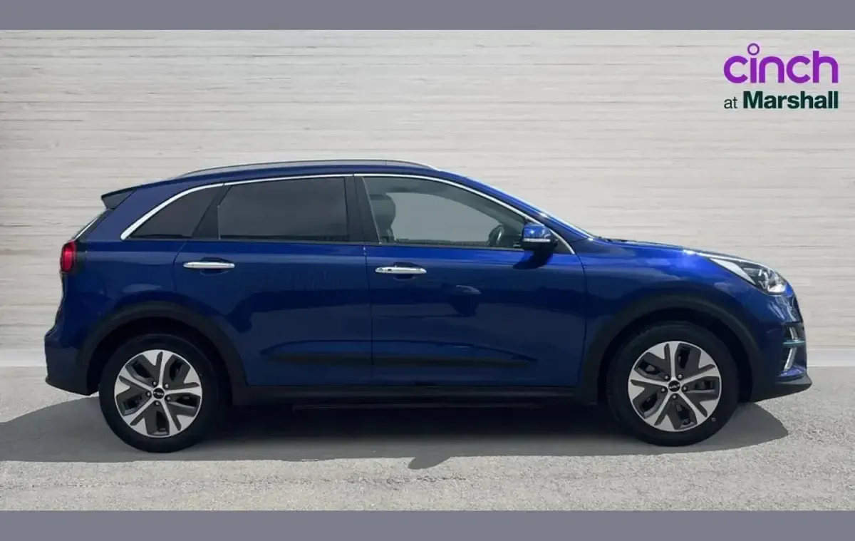 Used Kia e-Niro 150 kW (204 HP) 2021 Blue SUV