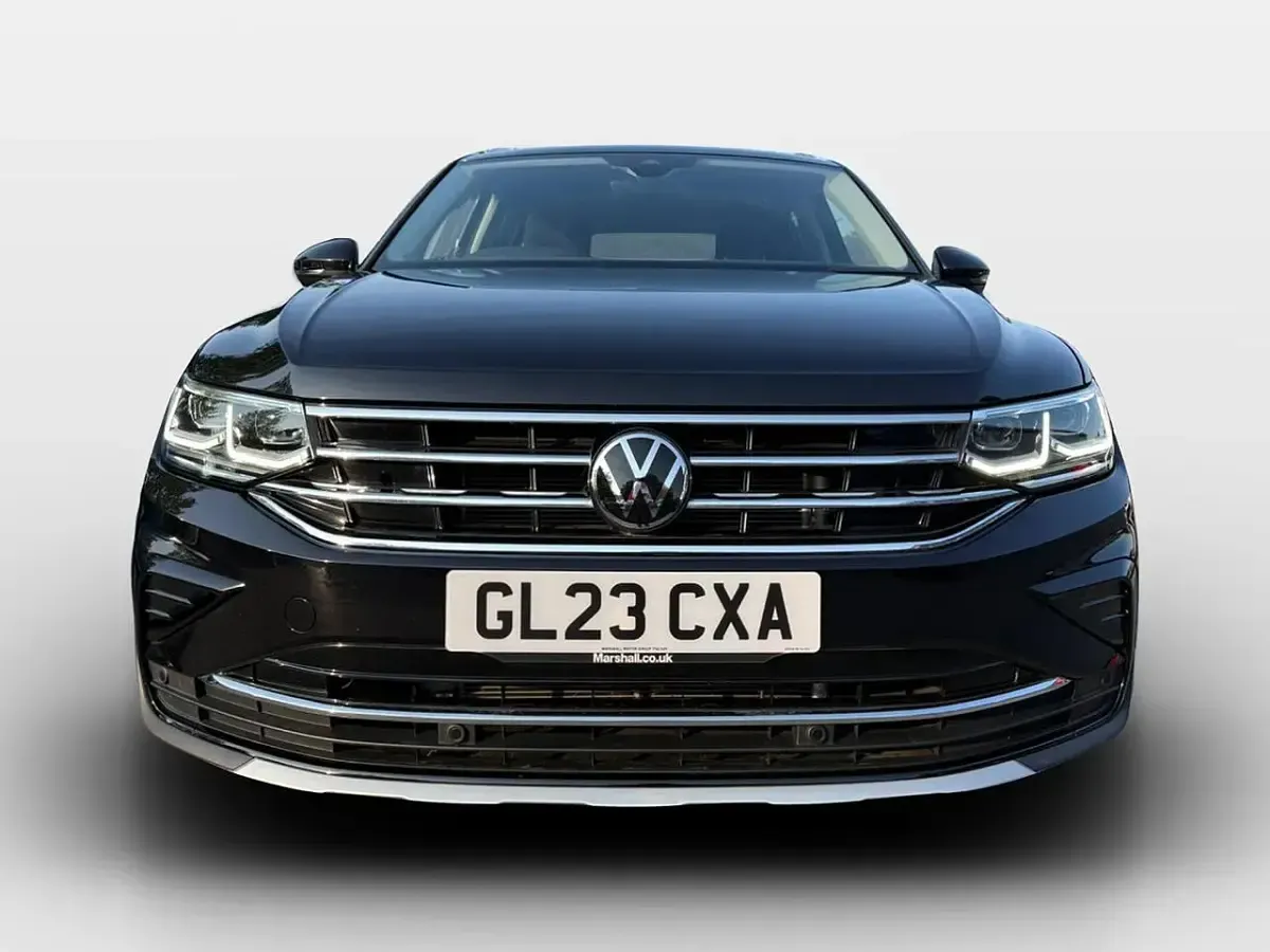 Używany VW Tiguan Elegance 150 KM (110 kW) 2023 Czarny SUV