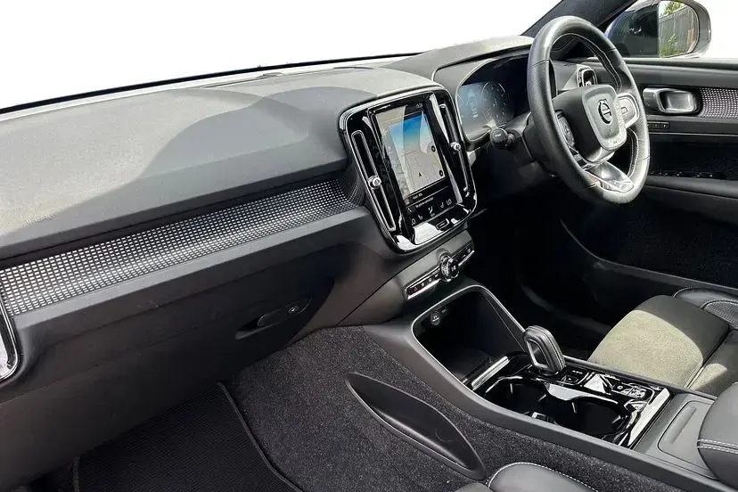 Used Volvo XC40 R-Design Pro 197 HP (144 kW) 2020 Grey SUV