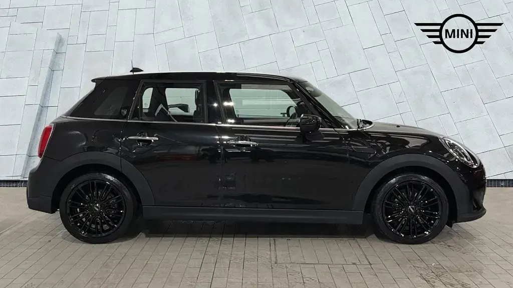 Used Mini Cooper Exclusive 136 HP (100 kW) 2022 Black Hatchback