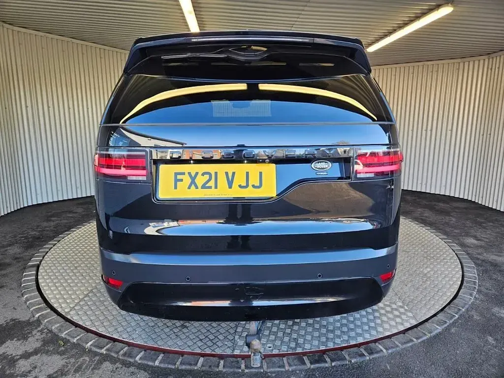 Used Land Rover Discovery HSE 300 HP (220 kW) 2021 Black SUV