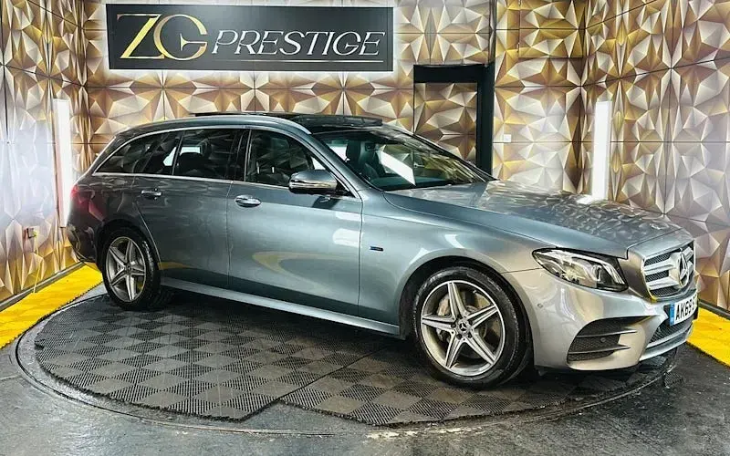 Used Mercedes E300 AMG Line Premium Plus 315 HP (231 kW) 2019 Estate