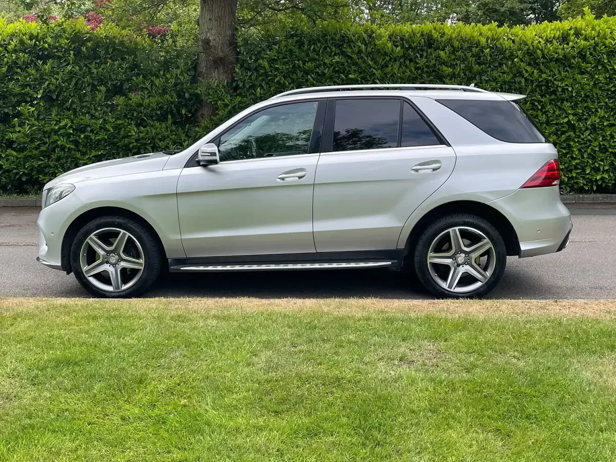 Used Mercedes GLE250 AMG Line Premium 204 HP (150 kW) 2015 Silver SUV