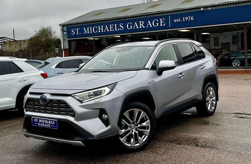 Used Toyota RAV4 Hybrid 2021 Silver SUV