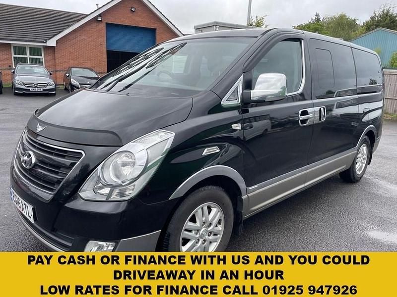 Black Used 2016 Hyundai I800 SE MPV | £10,249 (Good price) - Image 1/2