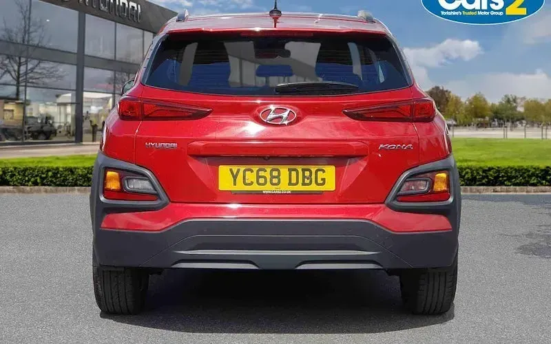 Używany Hyundai Kona SE 120 KM (88 kW) 2019 Czerwony SUV