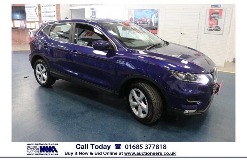 Blue Used 2019 Nissan Qashqai Acenta Premium SUV | £8,160 (Good price) - Image 1/4