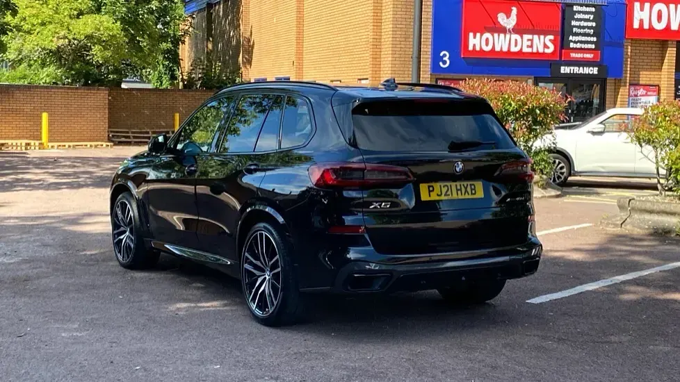 Used BMW X5 M Sport 335 HP (246 kW) 2021 Black SUV