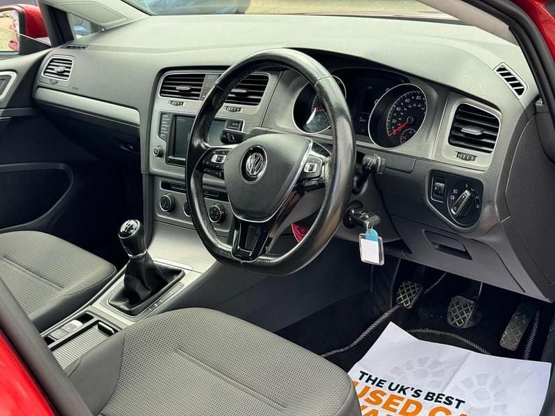 Used VW Golf VII Match 2015 Red Hatchback