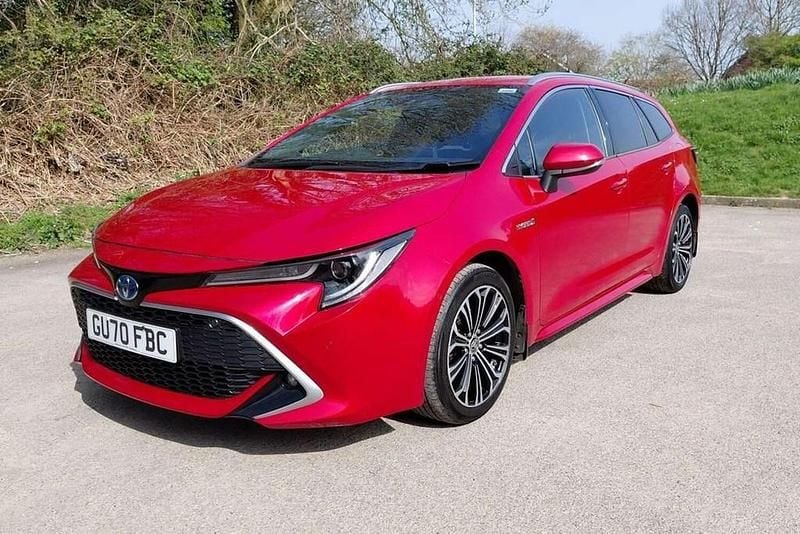 Used Toyota Corolla Sport 120 HP (88 kW) 2020 Red Estate
